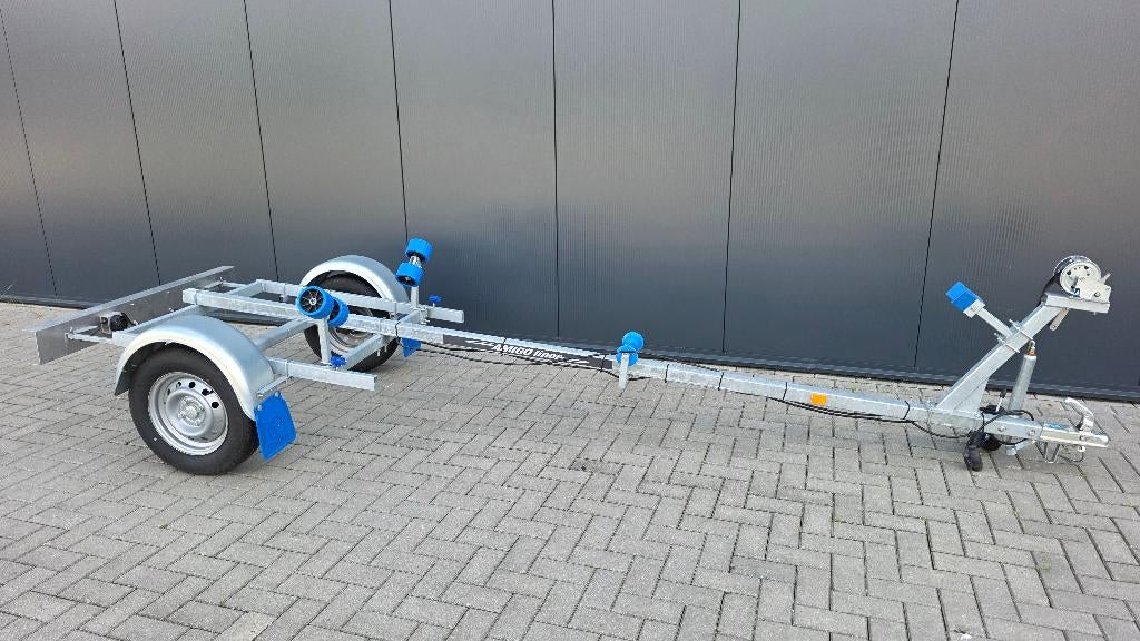 Amygoliner 650 trailer., Watersport en Boten, Boottrailers, Ophalen, Zo goed als nieuw, 6 tot 9 meter, Sloepentrailer