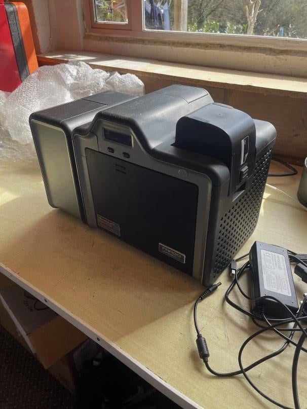 Fargo HDP5000 ID-kaartprinter, dubbelzijdig, Ophalen of Verzenden, Gebruikt, Fargo