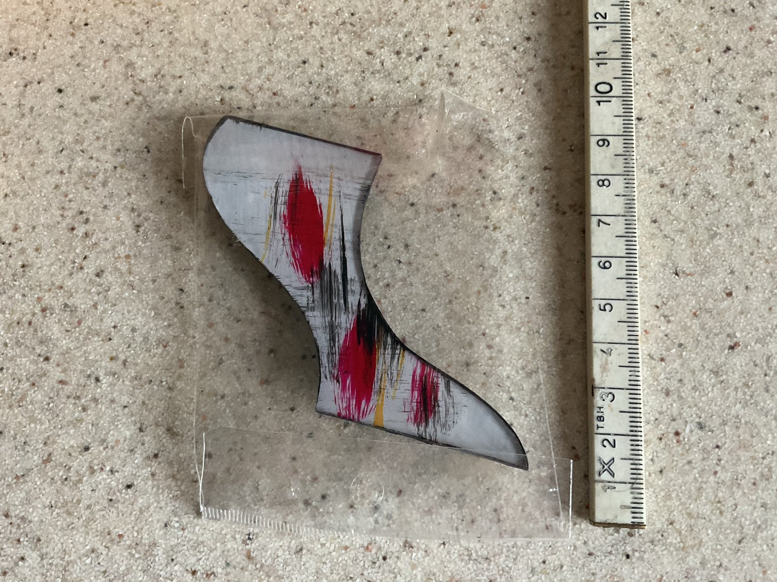 Unieke houten broche met abstract design, Overige materialen, 4 tot 7 cm, Overige kleuren, Ophalen of Verzenden
