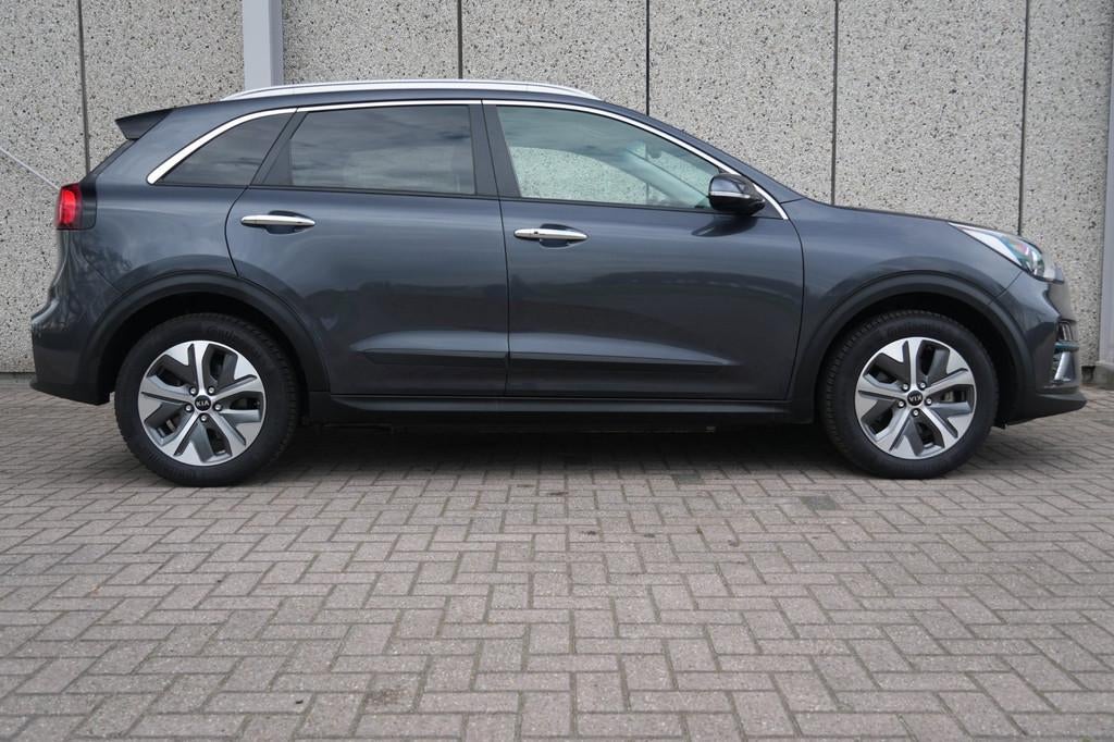 Kia E-Niro DynamicLine 64 kWh Camera,Cruise,Onderhoud hist., Gebruikt, 1712 kg, Leder en Stof, 1066 min