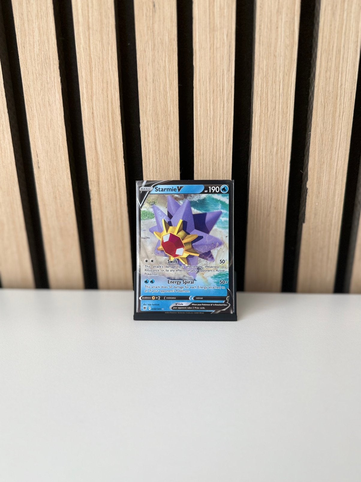 Starmie V 030/189 Pokémon kaart, Hobby en Vrije tijd, Ophalen of Verzenden, Zo goed als nieuw, Losse kaart
