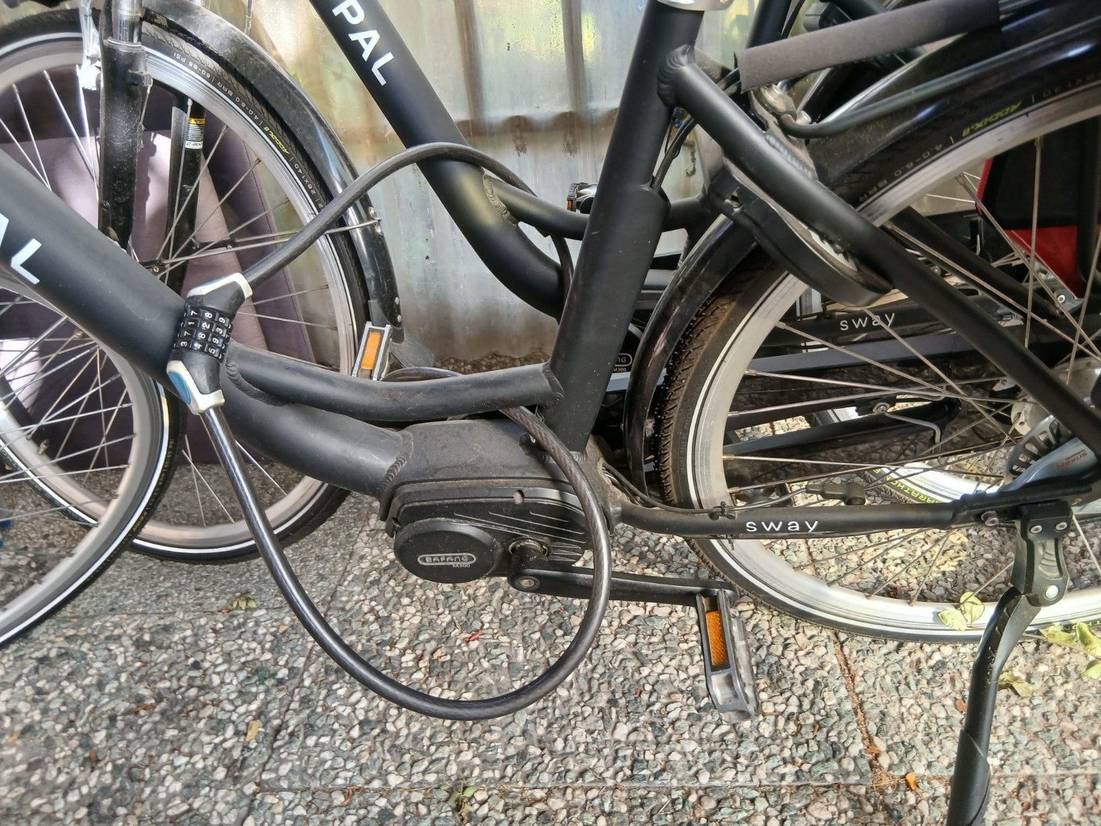 Popal E-bike met Bafang middenmotor en mand, Gebruikt, 50 km per accu of meer, 55 tot 59 cm, Ophalen
