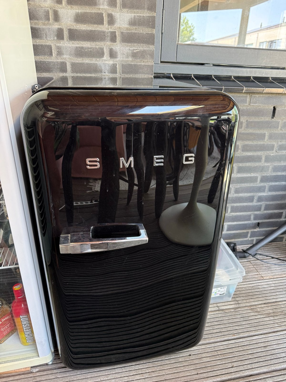Smeg bar/ wijn Koelkast Zwart - Stijlvol en Compact, Zonder vriesvak, 75 tot 100 liter, Zo goed als nieuw, 45 tot 60 cm