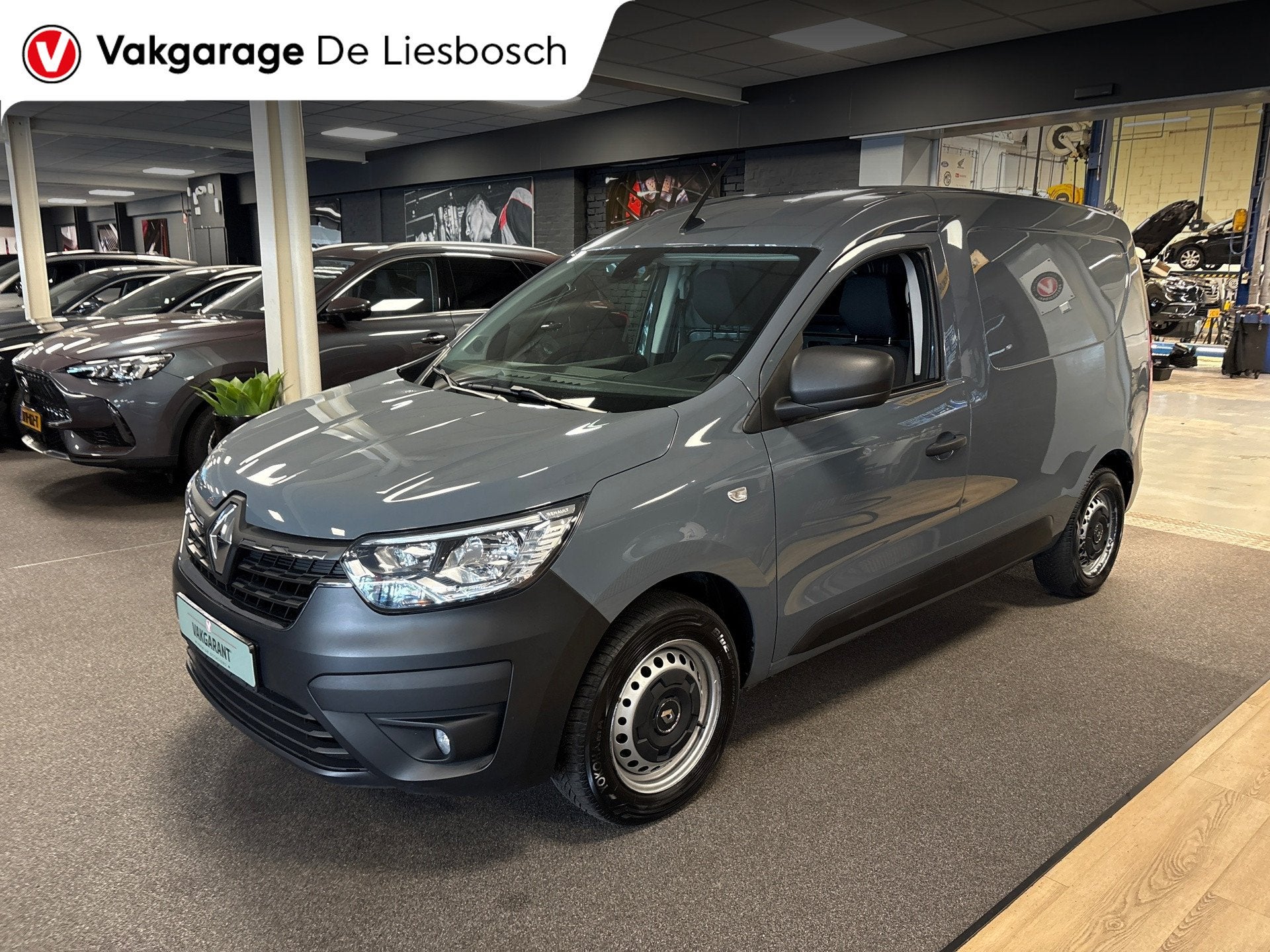 Renault EXPRESS 1.3 TCe 100 Comfort,airco/cruisec/pdc/mf stu, Voorwielaandrijving, Dealer onderhouden, 15 km/l, Gebruikt