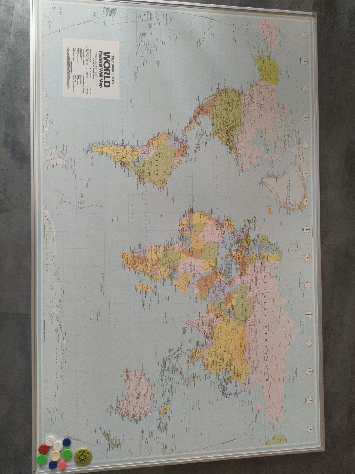 Grote The Times Wereldkaart – Bartholomew – Magnetisch, Ophalen, Zo goed als nieuw, Magneetbord