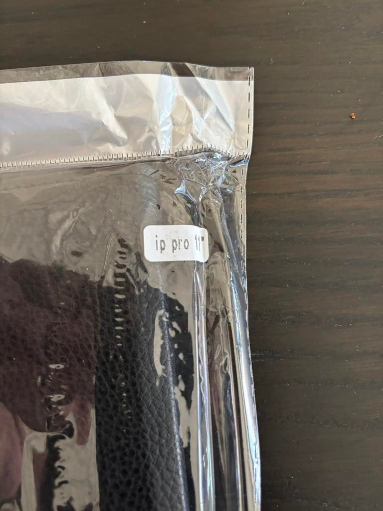 Nieuwe iPad Pro 11 hoes - Zwart, in verpakking, Ophalen of Verzenden, Nieuw, 11 inch, Bescherming voor- en achterkant