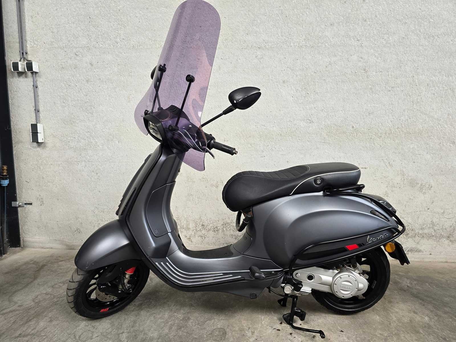 Vespa - Snorscooter - Sprint 50 - 4T 25km uitvoering dsg13g, Gebruikt, Overige modellen