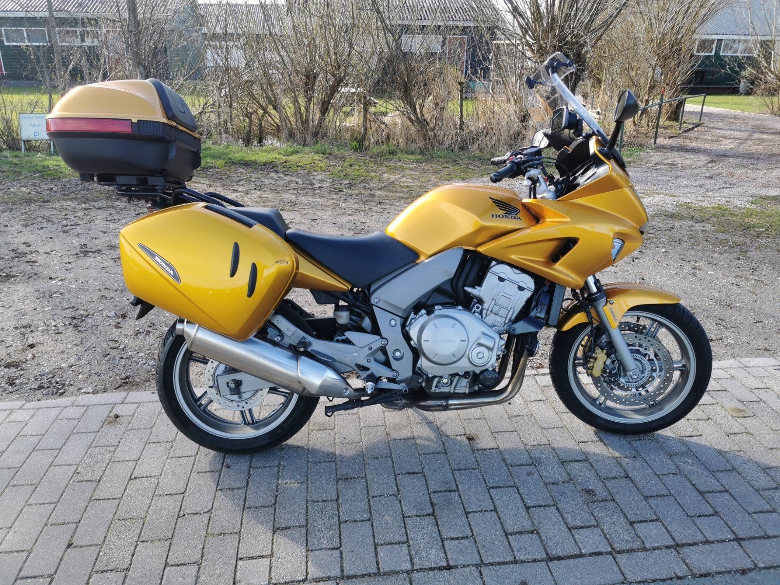 Te koop aangeboden : Honda CBF 1000, Occasion, 4 cilinders, Motorrijbewijs A, Particulier