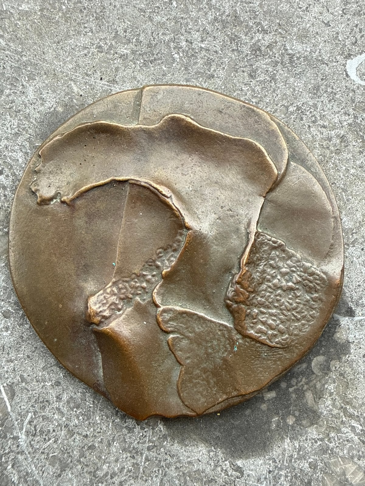 Bronzen Penning Kunstgenootschap met abstract reliëf, Ophalen of Verzenden, Brons, Nederland