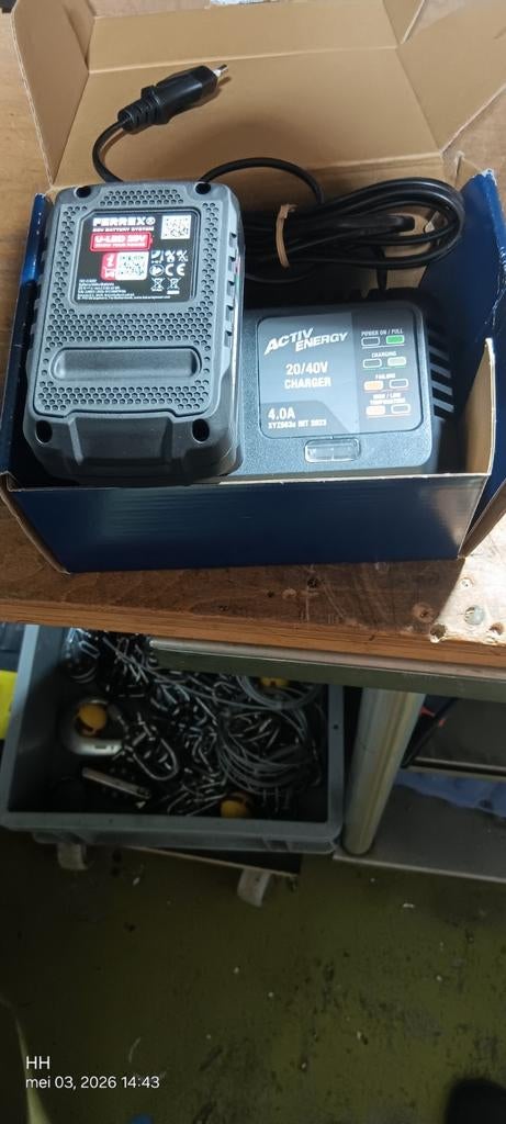 Ferrex 20V Accu en Activ Energy 20/40V Oplader, Ophalen of Verzenden, Nieuw, Minder dan 400 watt, Overige typen