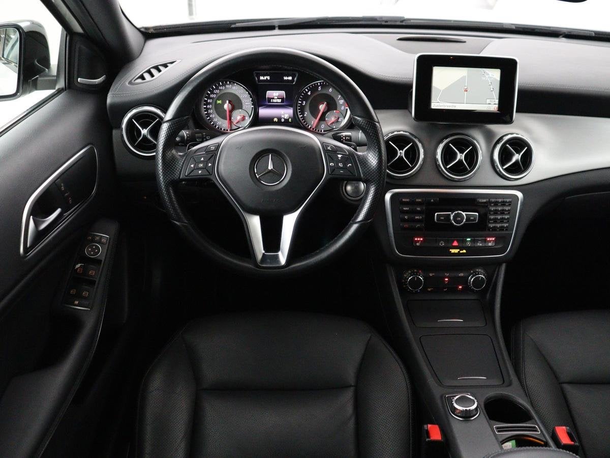 Mercedes-Benz GLA-klasse 250 Edition 1 | Trekhaak | Stoelver, Auto's, Gebruikt, 4 cilinders, Navigatiesysteem, Leder en Stof