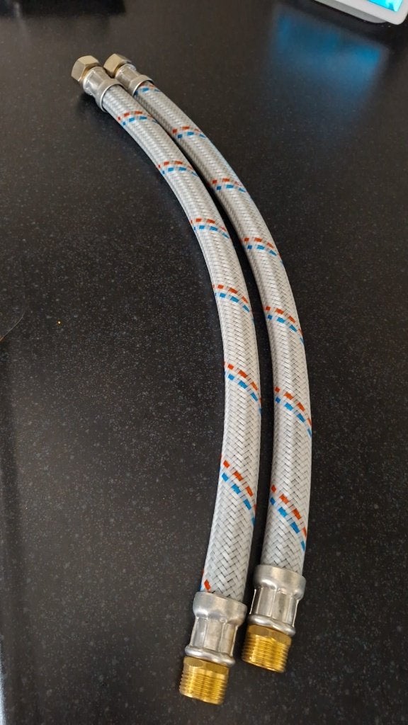 Voorfilter met slangen voor waterontharder, Witgoed en Apparatuur, Ophalen of Verzenden, Nieuw, Waterontharder met zout