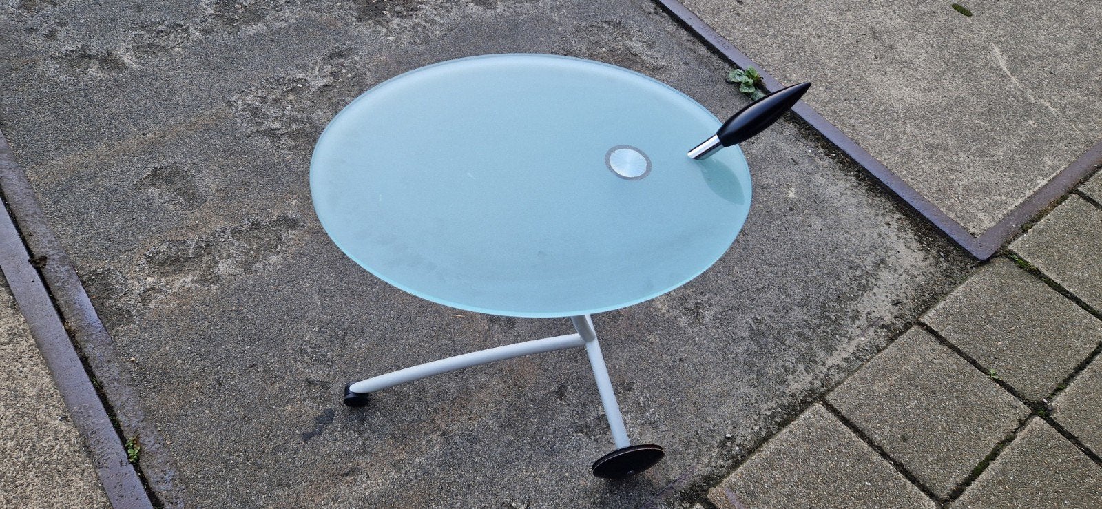 vintage bijzettafeltje op wieltjes, Ophalen, Huis en Inrichting