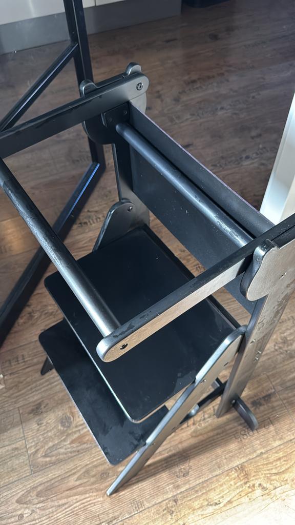 Zwarte inklapbare leertoren met krijtbord, Ophalen, Zo goed als nieuw, Overige typen