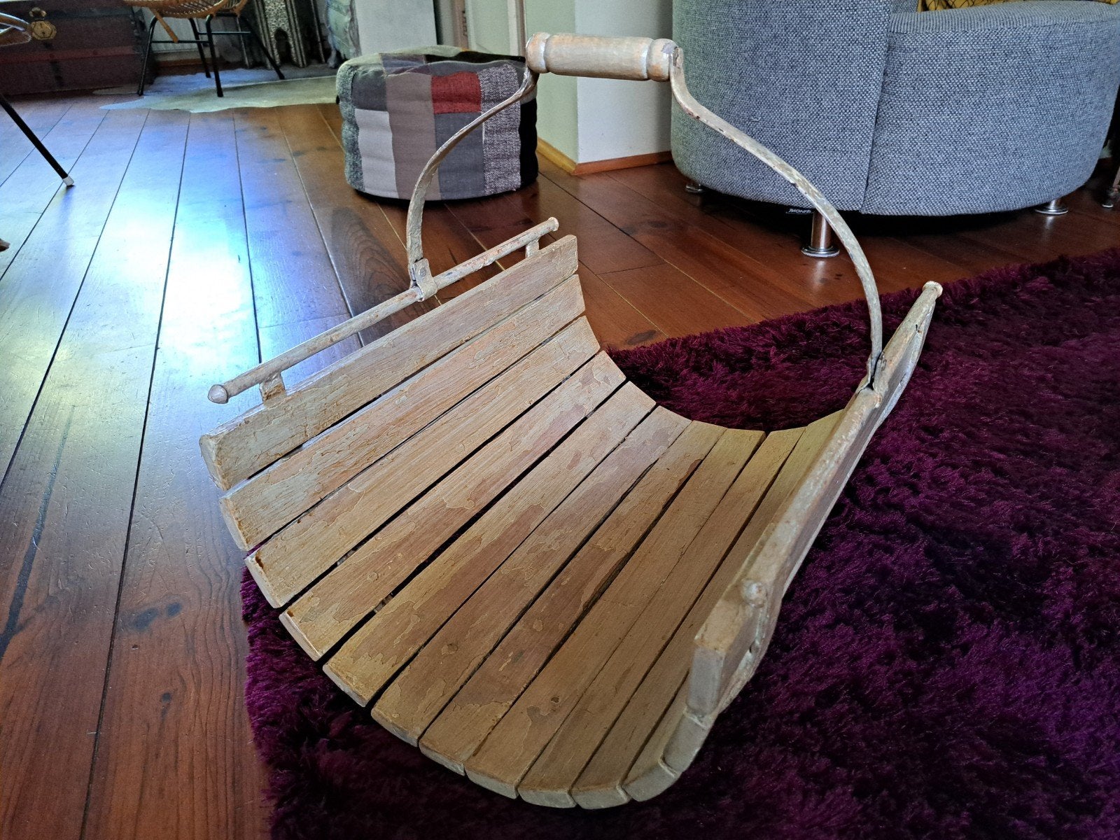 Zware teakhouten lektuurbak, Ophalen