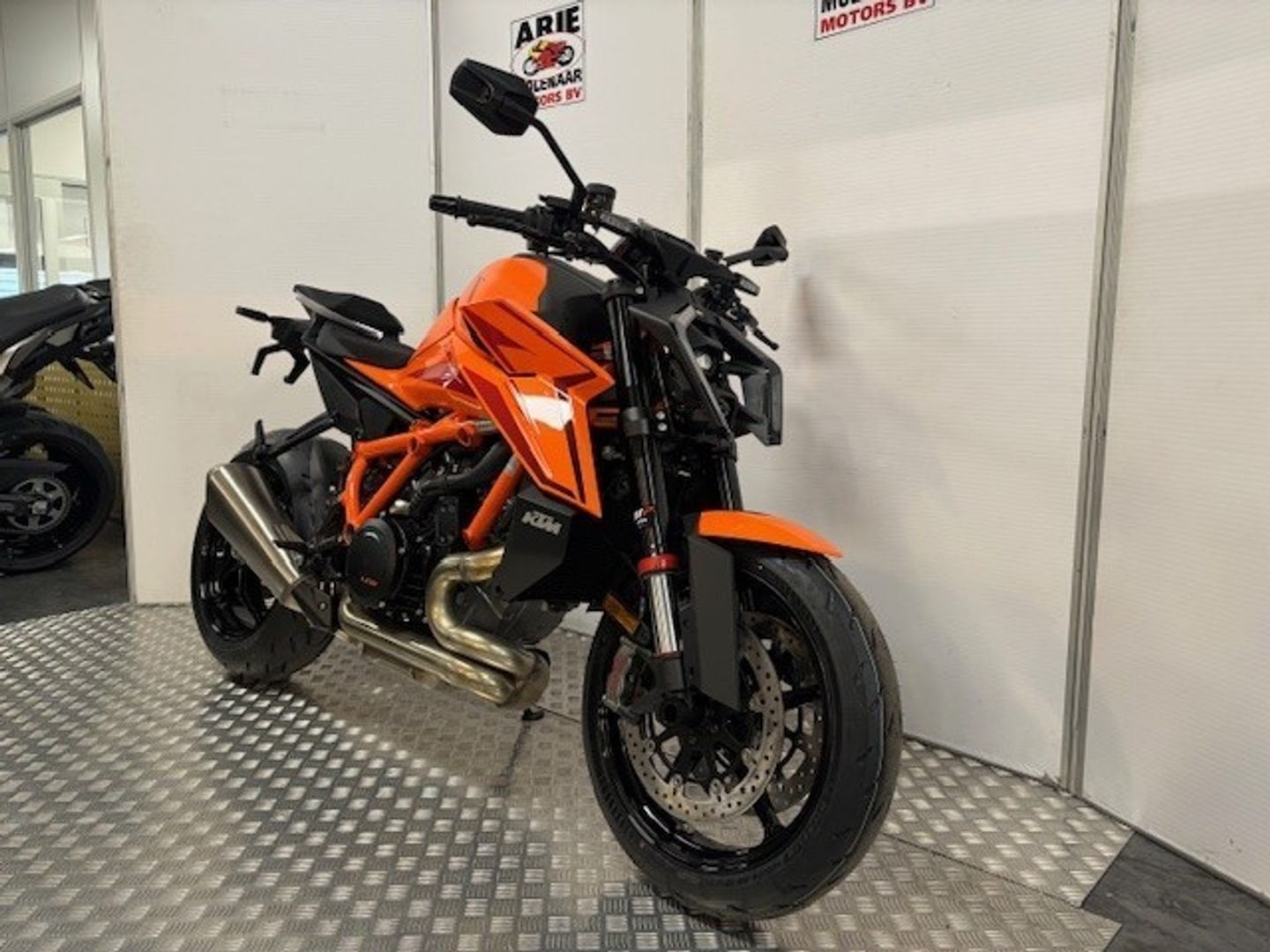KTM 1390 SUPER DUKE R (bj 2026), 2 cilinders, KTM, Bedrijf, Onbekend