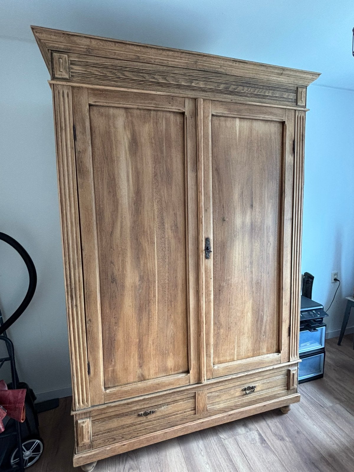 Mooie Franse kast, Ophalen
