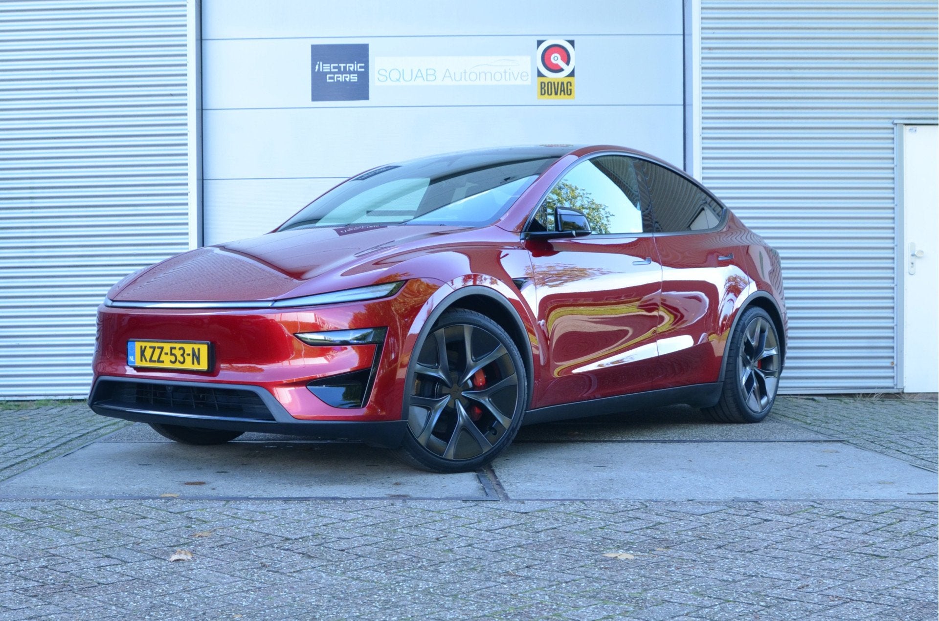 Tesla Model Y Performance AWD 83 kWh Trekhaak (1.600kg) Auto, Gebruikt, Zwart, 2008 kg, Leder