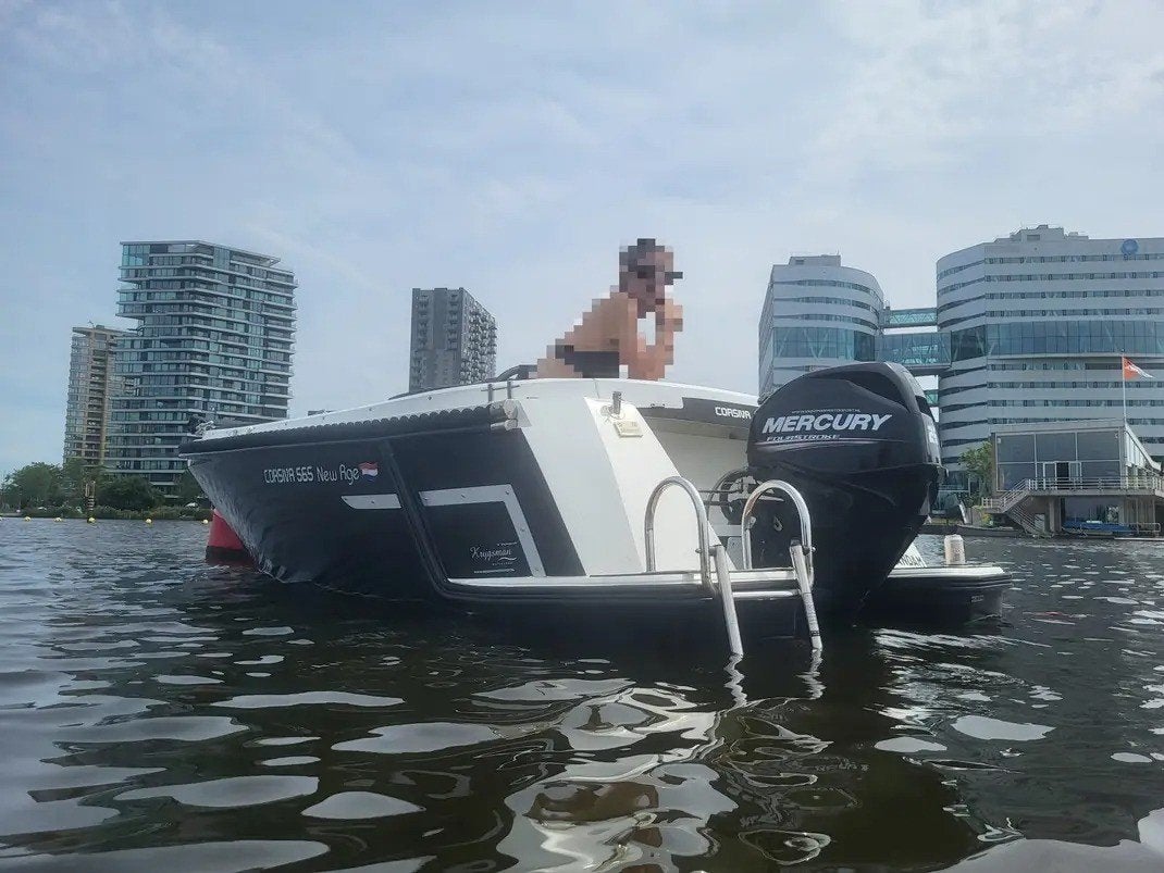 Corsiva 565 NewAge - Sloep 25 PK, Watersport en Boten, Ophalen, Overige typen, Rondzit, Zo goed als nieuw