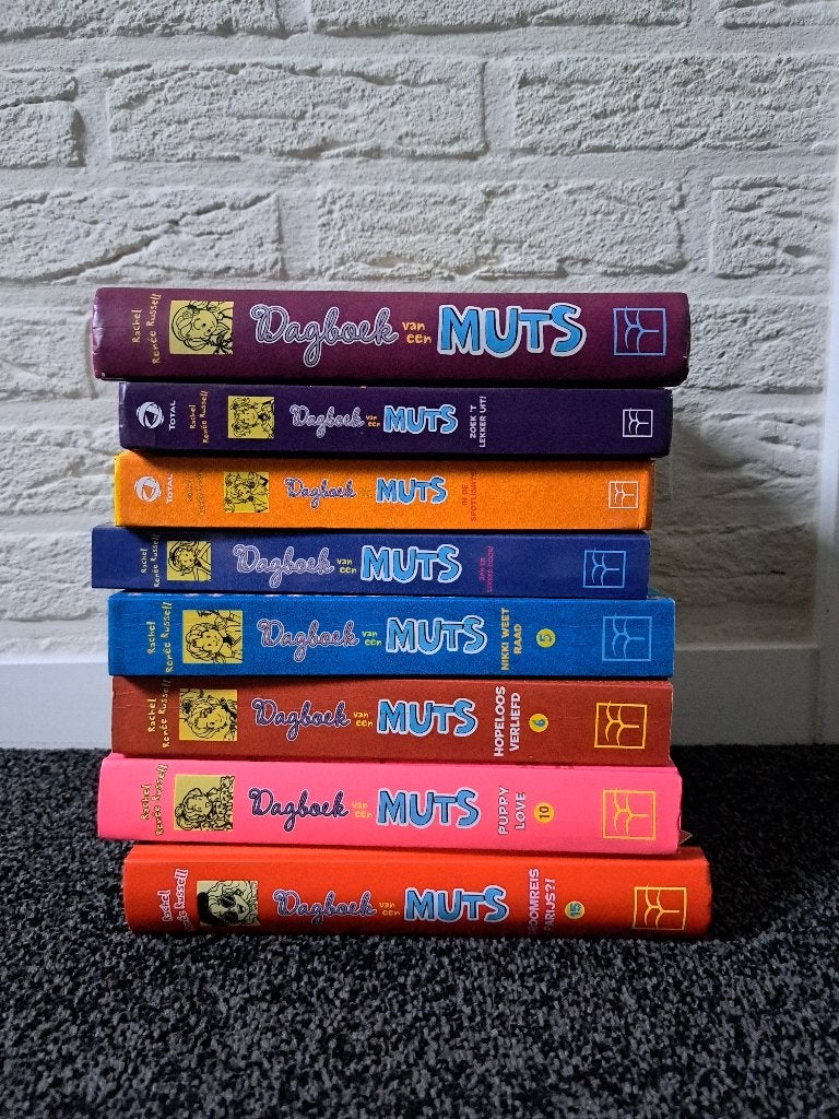 Dagboek van een muts boeken!, Rachel Renée Russell, Ophalen of Verzenden, Zo goed als nieuw, Fictie