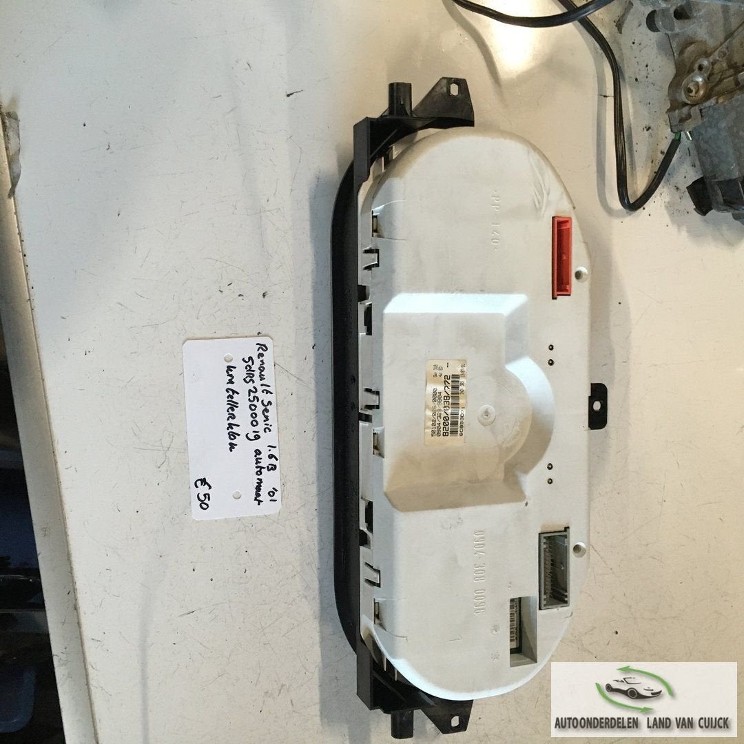 Renault scenic 1.6 16v 5drs Automaat 2001 Wagennr 2500019, Gebruikt, -, -, Ophalen of Verzenden