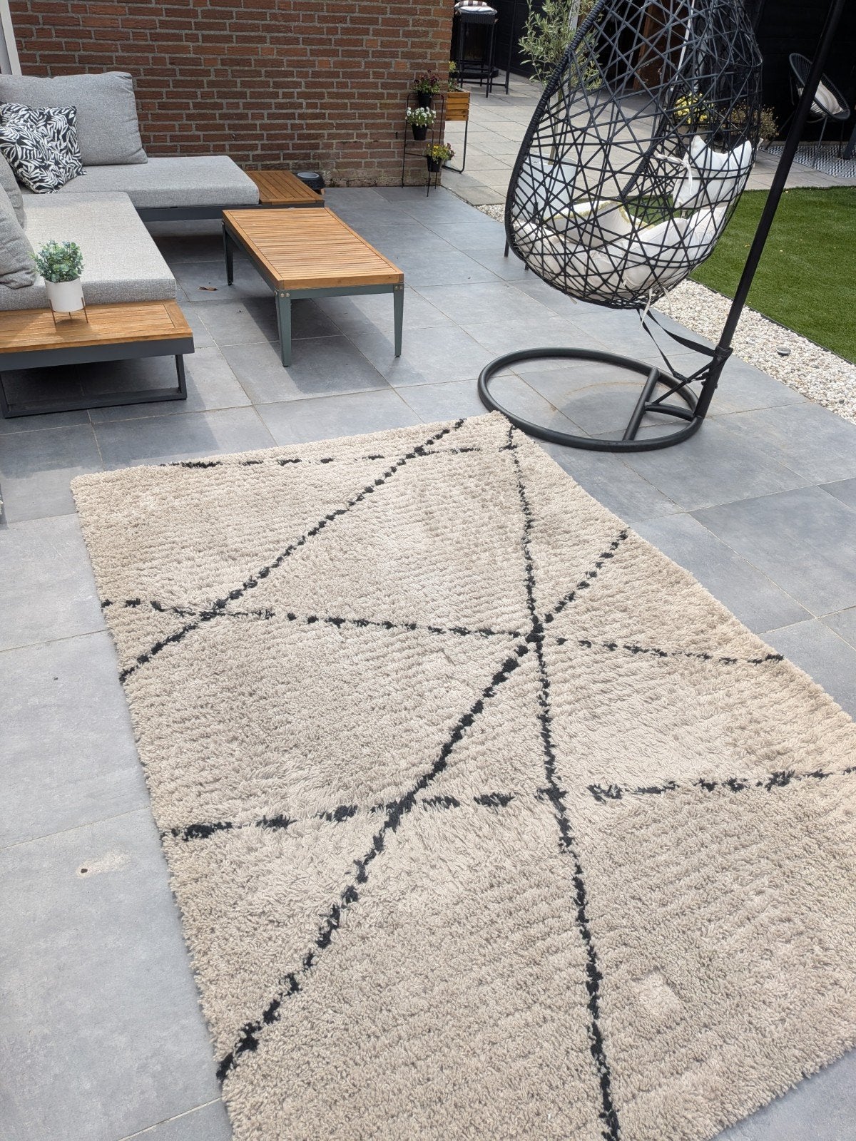 Nous living vloerkleed- zand/zwart - 160x230 cm, Ophalen, Beige, 150 tot 200 cm, Zo goed als nieuw