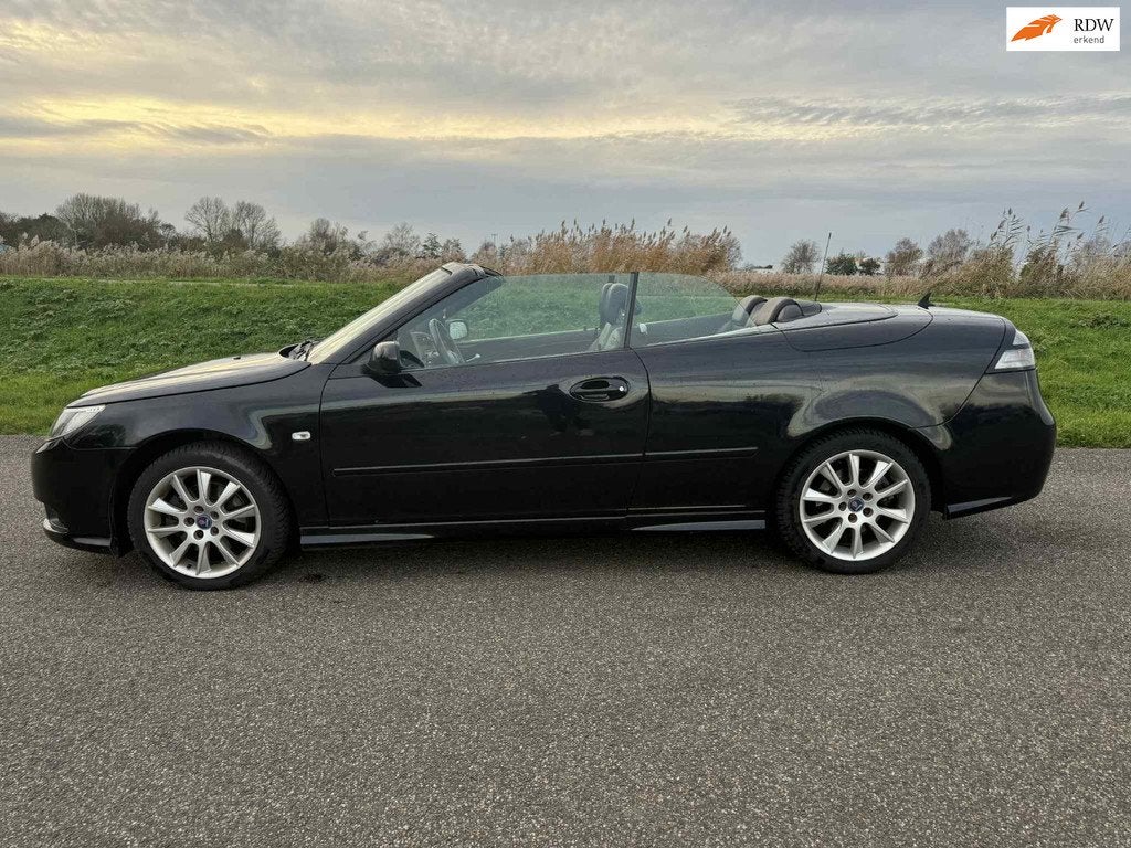 Saab 9-3 Cabrio 1.9 TiD Linear cabrio diesel uitvoering !, Voorwielaandrijving, Gebruikt, 4 cilinders, 4 stoelen