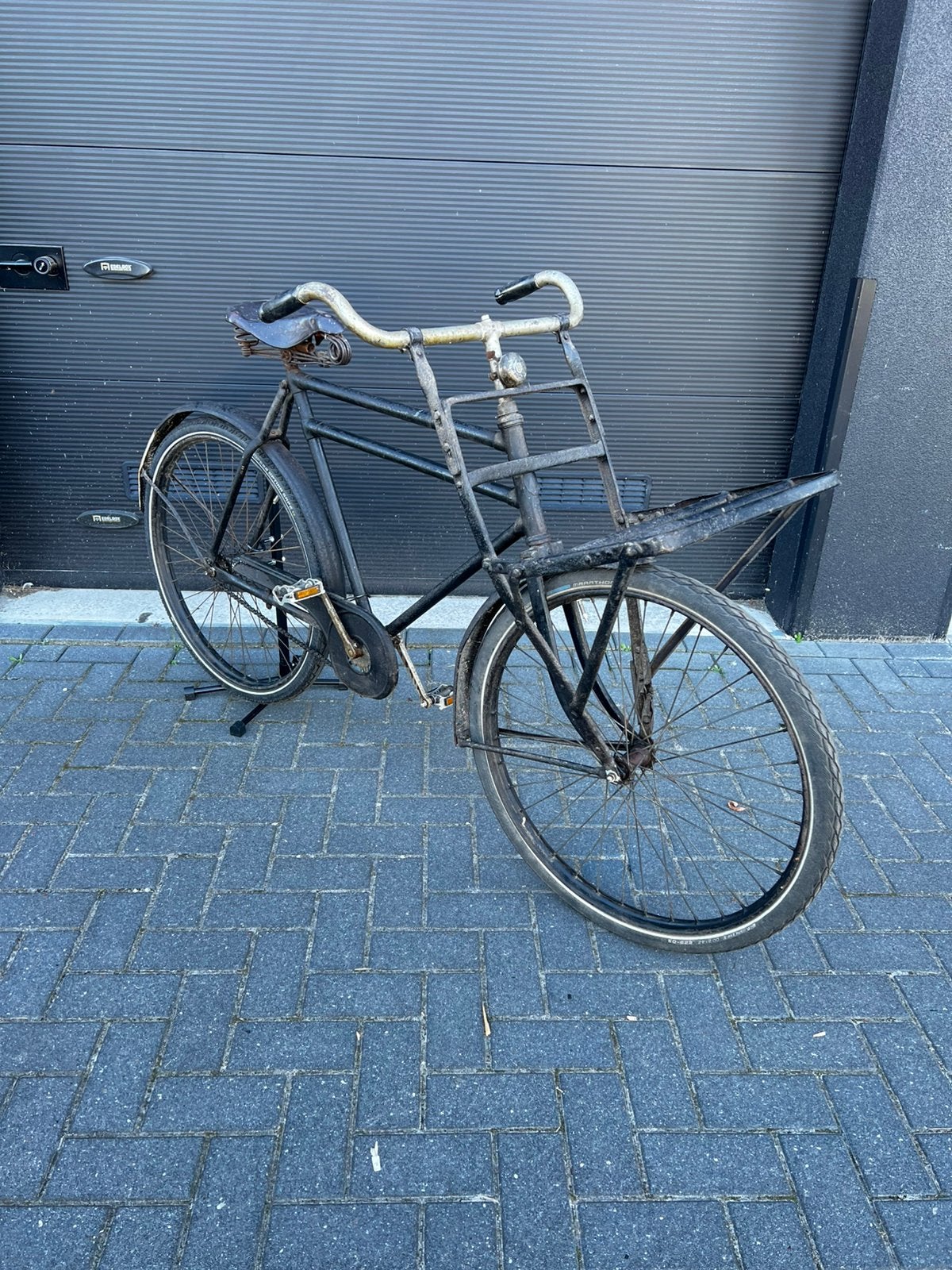Vintage transportfiets heren! Goede staat zwart antiek, Fietsen en Brommers, 55 tot 59 cm, Ophalen of Verzenden, Terugtraprem