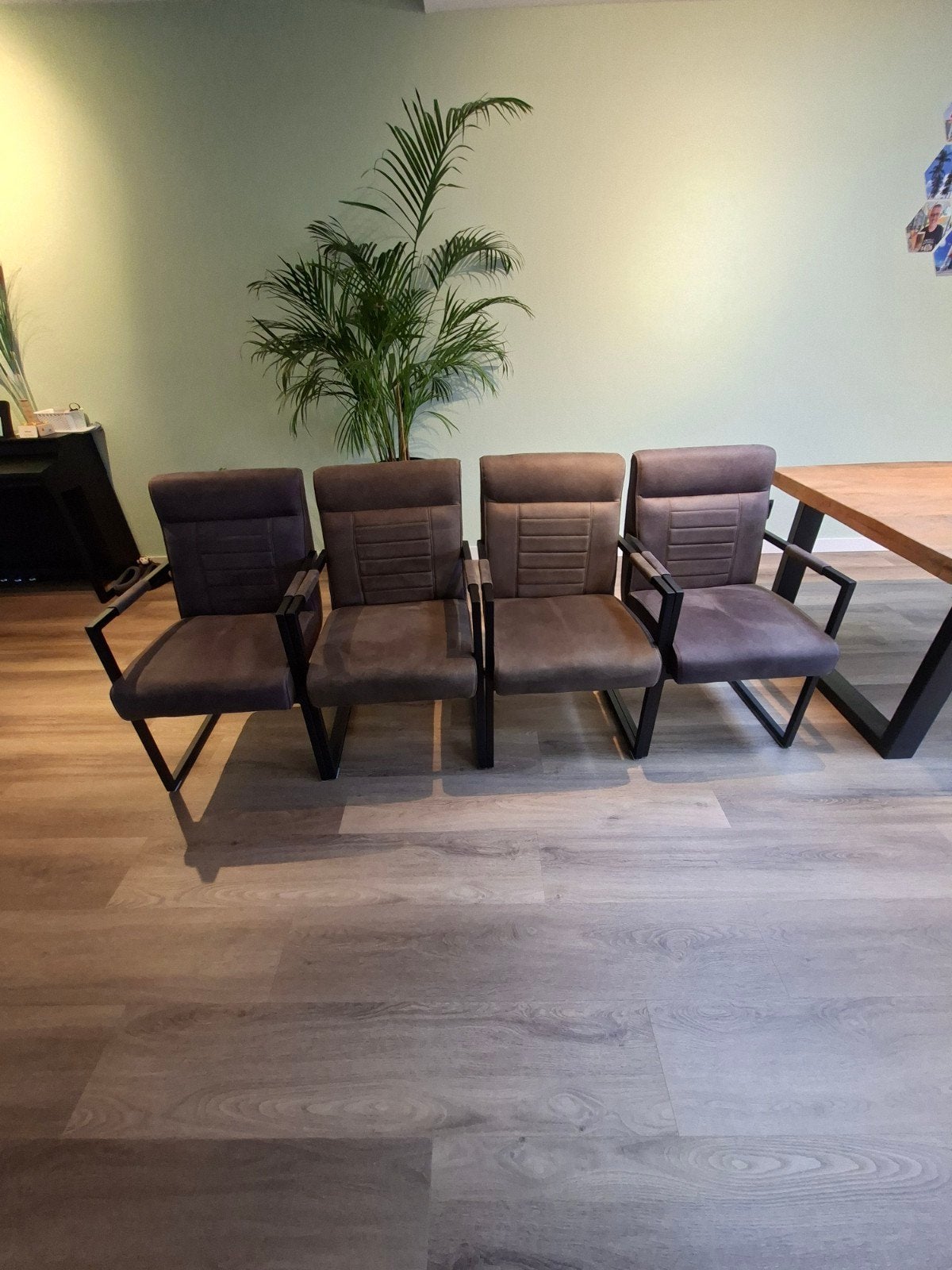 4x Eetkamerstoel Northam - Comfortabel en Stijlvol, Ophalen, Gebruikt, Bruin, Metaal