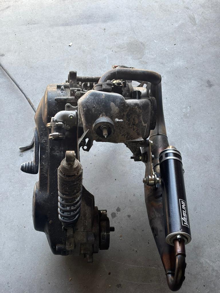 Peugeot verticaal onderdelen 70cc, bromvertanding, kabelboom, Fietsen en Brommers, Brommeronderdelen | Scooters, Ophalen of Verzenden