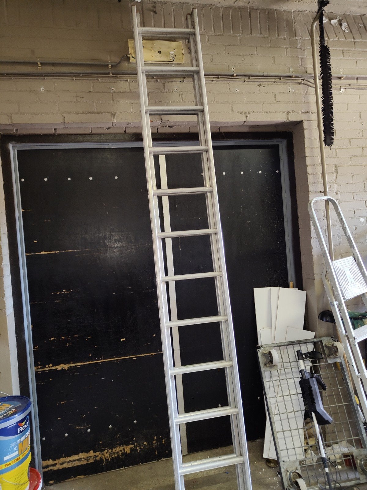 Stevige uitschuifbare ladder - Centrum Ladders Holland, Ophalen, Gebruikt, 4 meter of meer