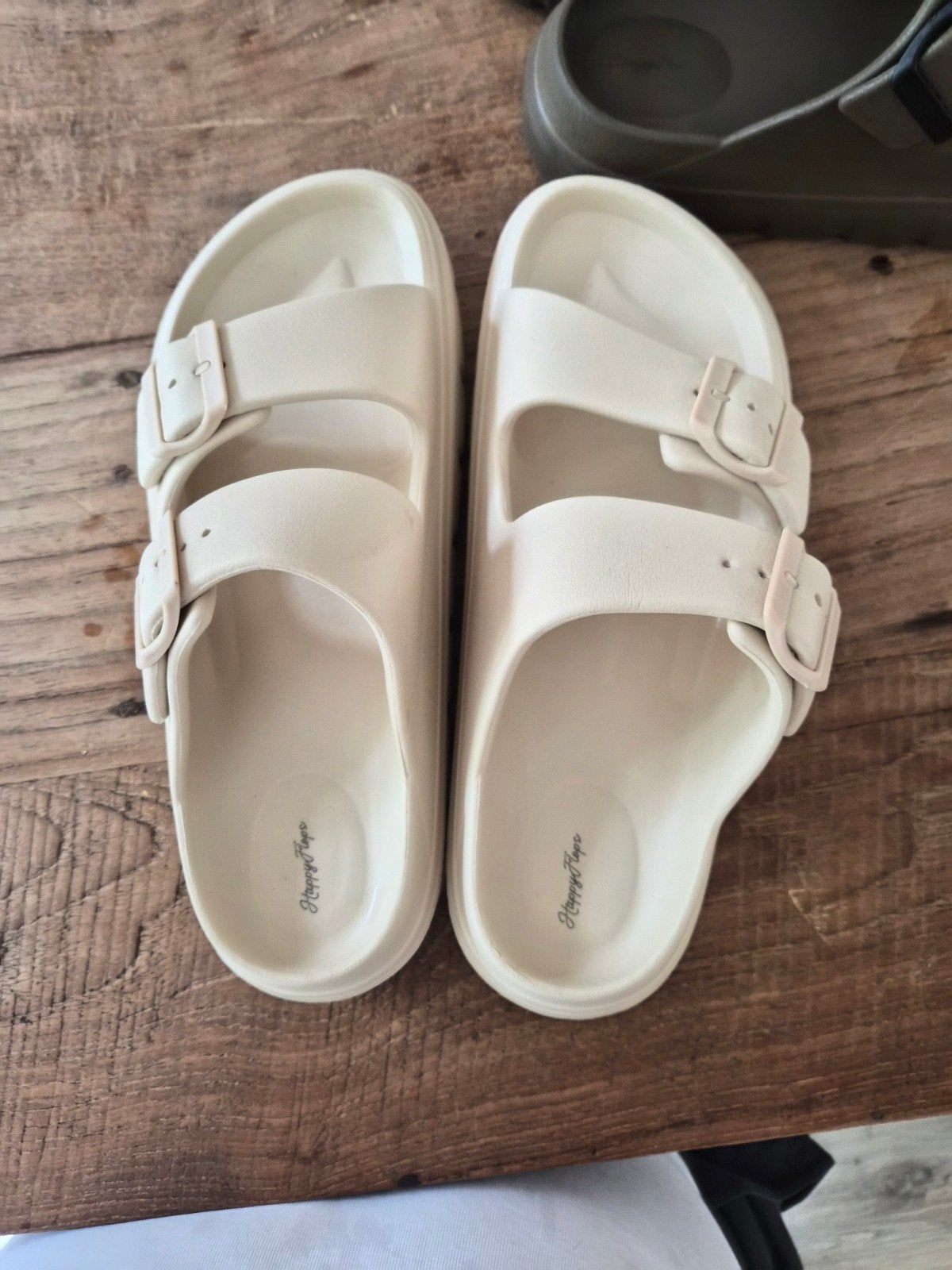 Happy Flops Cushers Maat 39 - Crème, Kleding | Dames, Wit, Ophalen of Verzenden, Zo goed als nieuw, HappyFlops