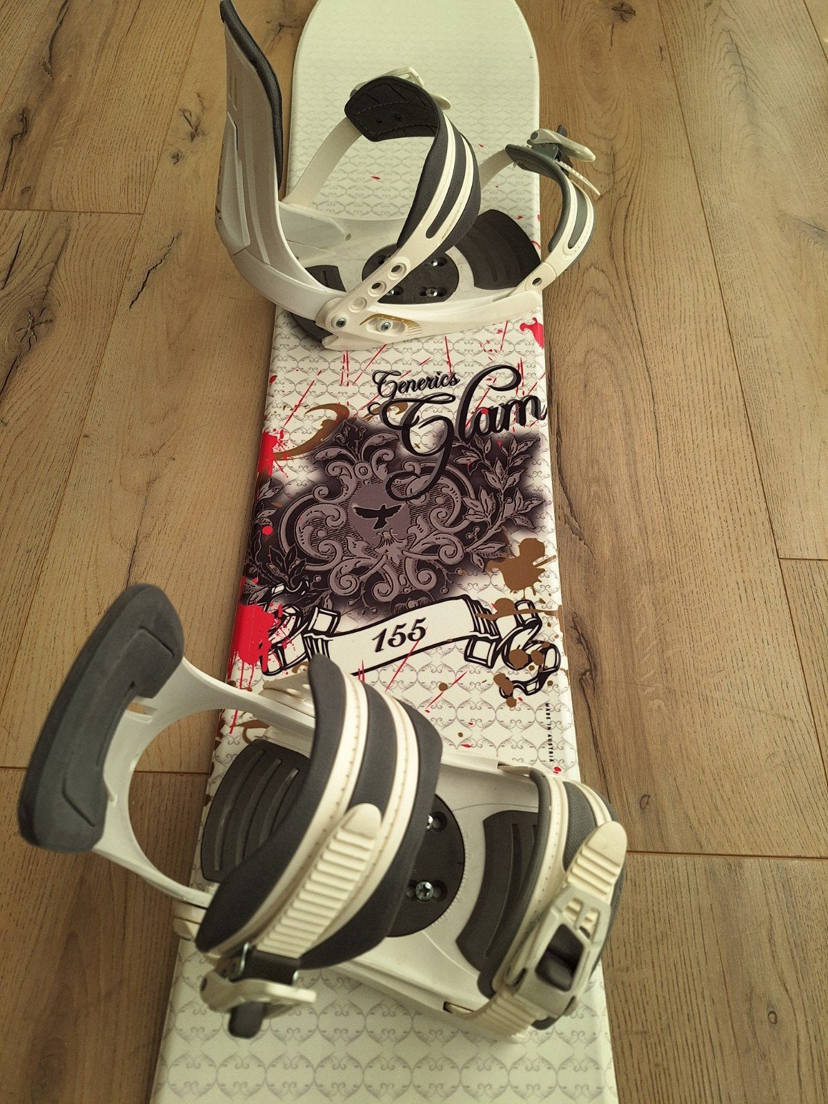 Snowboard Generics Glam 155 met bindingen, Sport en Fitness, Snowboarden, Ophalen of Verzenden, Gebruikt, Board