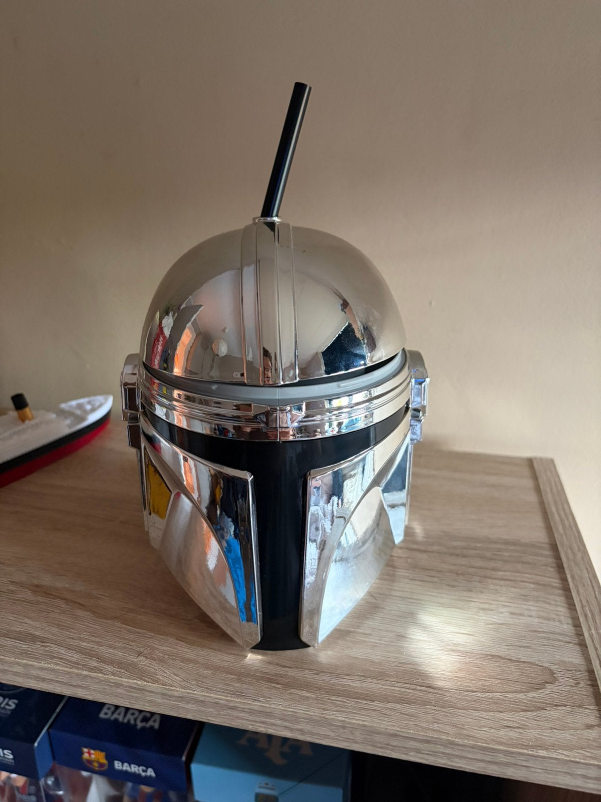 Mandalorian movie premium limited helmet (drink/popcorn), Ophalen, Zo goed als nieuw