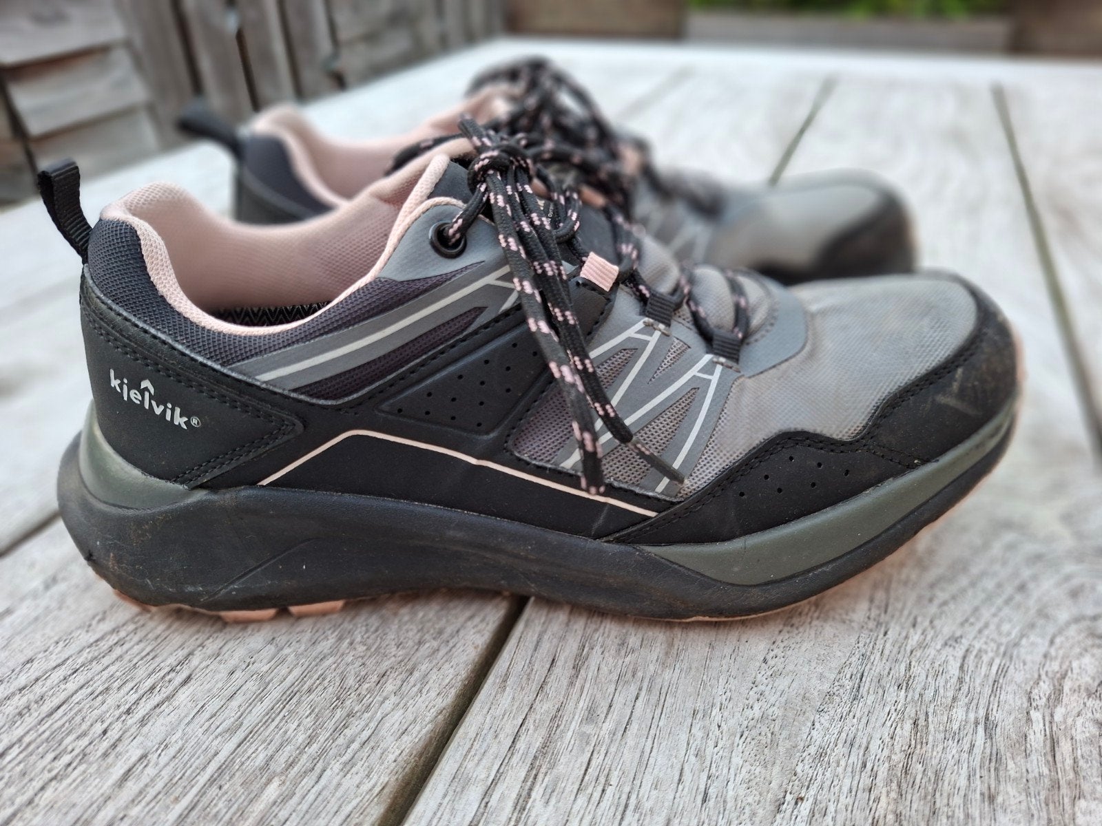 Kjelvik wandelschoenen maat 38/39 - Grijs/Zwart/Roze, Sport en Fitness, Bergsport en Wandelen, Ophalen of Verzenden, Zo goed als nieuw