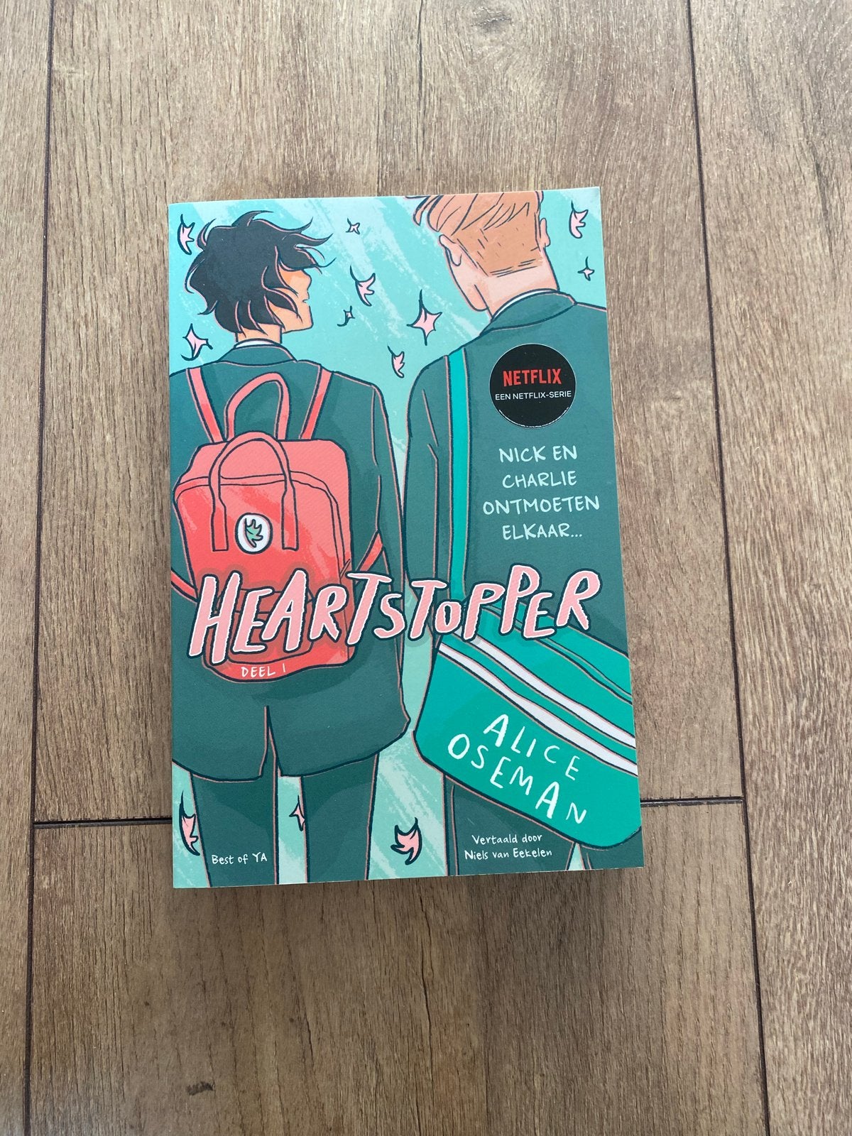 Heartstopper Deel 1 - Alice Oseman, Ophalen of Verzenden, Zo goed als nieuw, Europa overig