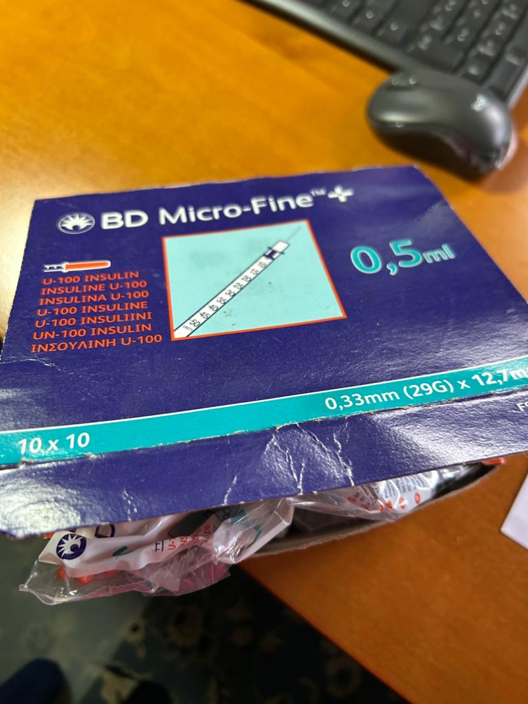 Ca 90 stuks nieuwe injectie spuiten 0,5 ml & 1 ml, Ophalen of Verzenden, Nieuw