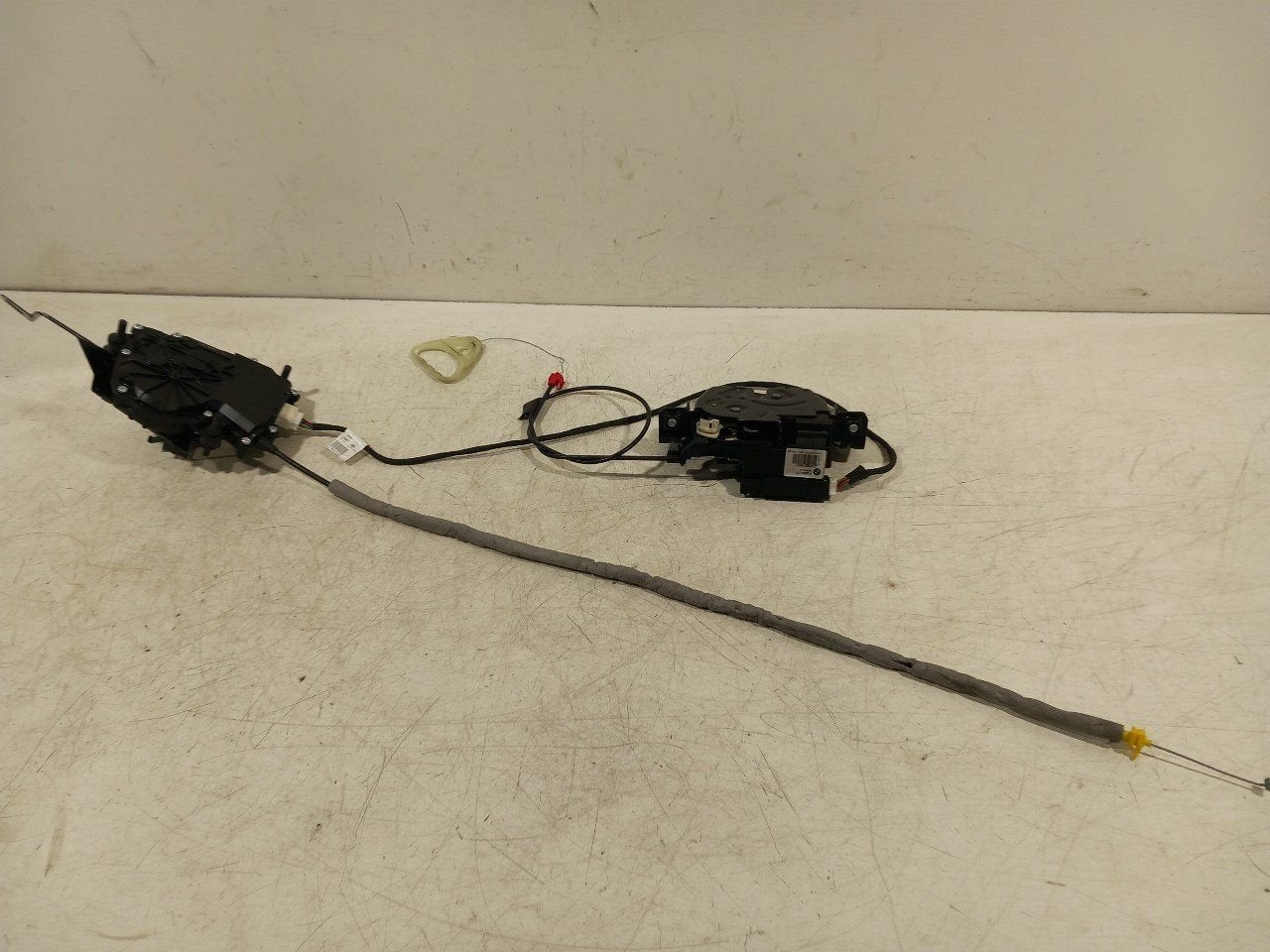 Slot mechaniek kofferdeksel achterklep elektrisch BMW 4 seri, Auto-onderdelen, Onderdelen@venauto.nl, Van der Ven Autorecycling B.V.