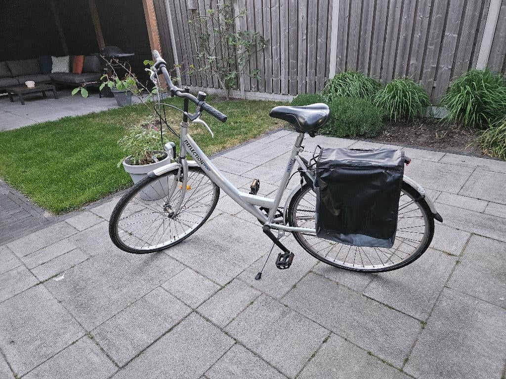 Damesfiets Calgary Reflection Sport – incl. fietstassen, Fietsen en Brommers, Fietsen | Dames | Damesfietsen, Ophalen, Gebruikt