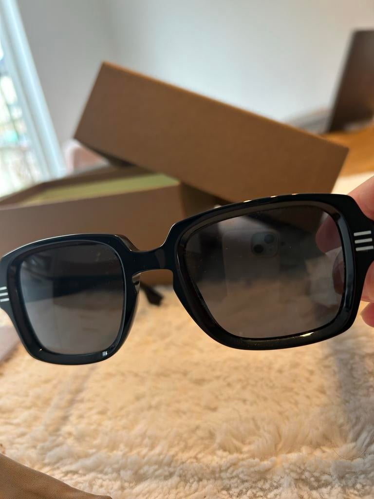Burberry Eldon Zonnebril - Nieuw in Doos, Overige merken, Zonnebril, Zwart, Nieuw