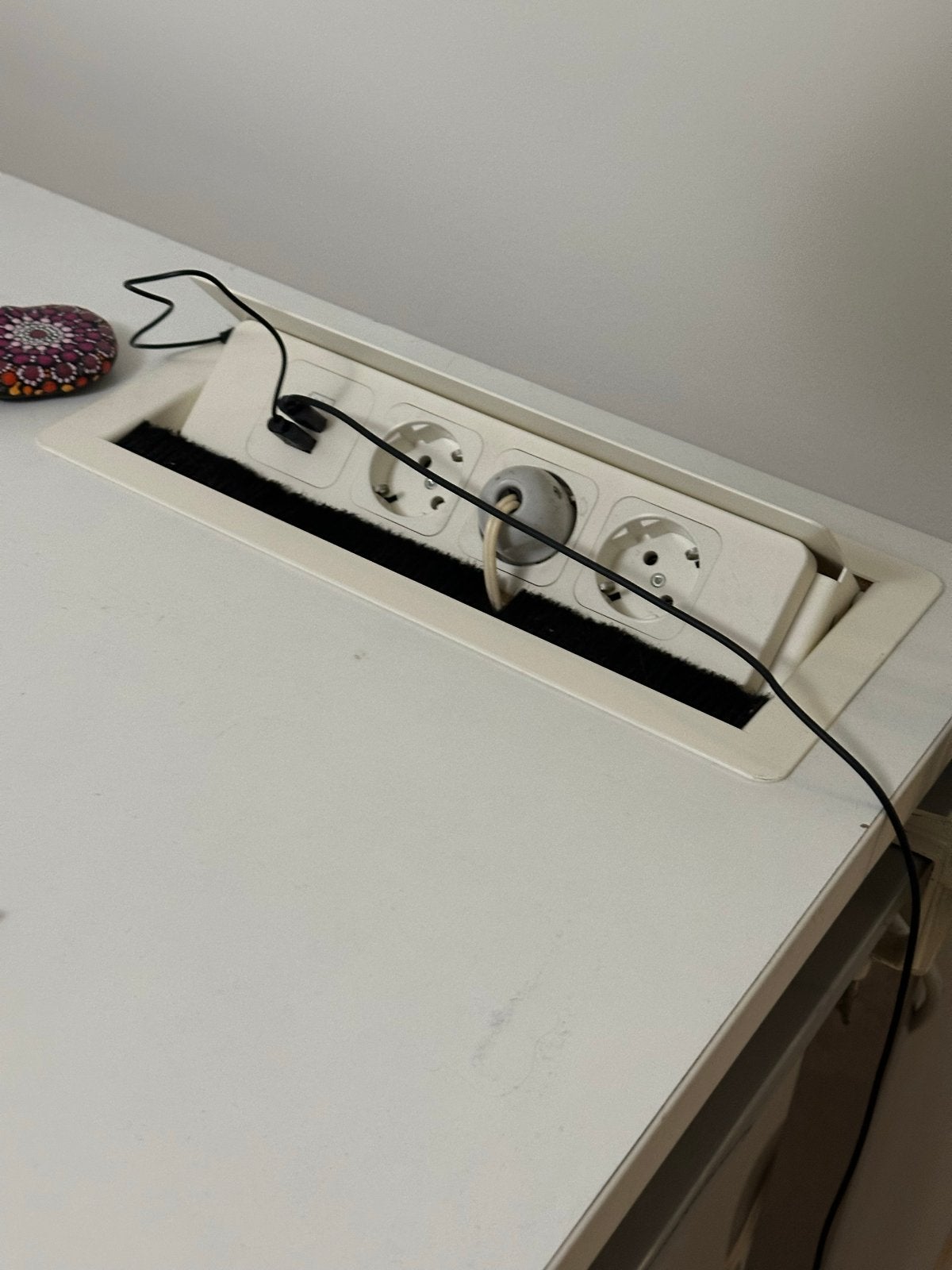 Ikea bureau met stopcontacten en draaibank, Ophalen, Gebruikt, Hout, Computerbureau