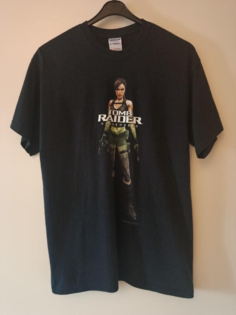 Tomb Raider Underworld officieel shirt, Ophalen, Maat 48/50 (M), Zwart