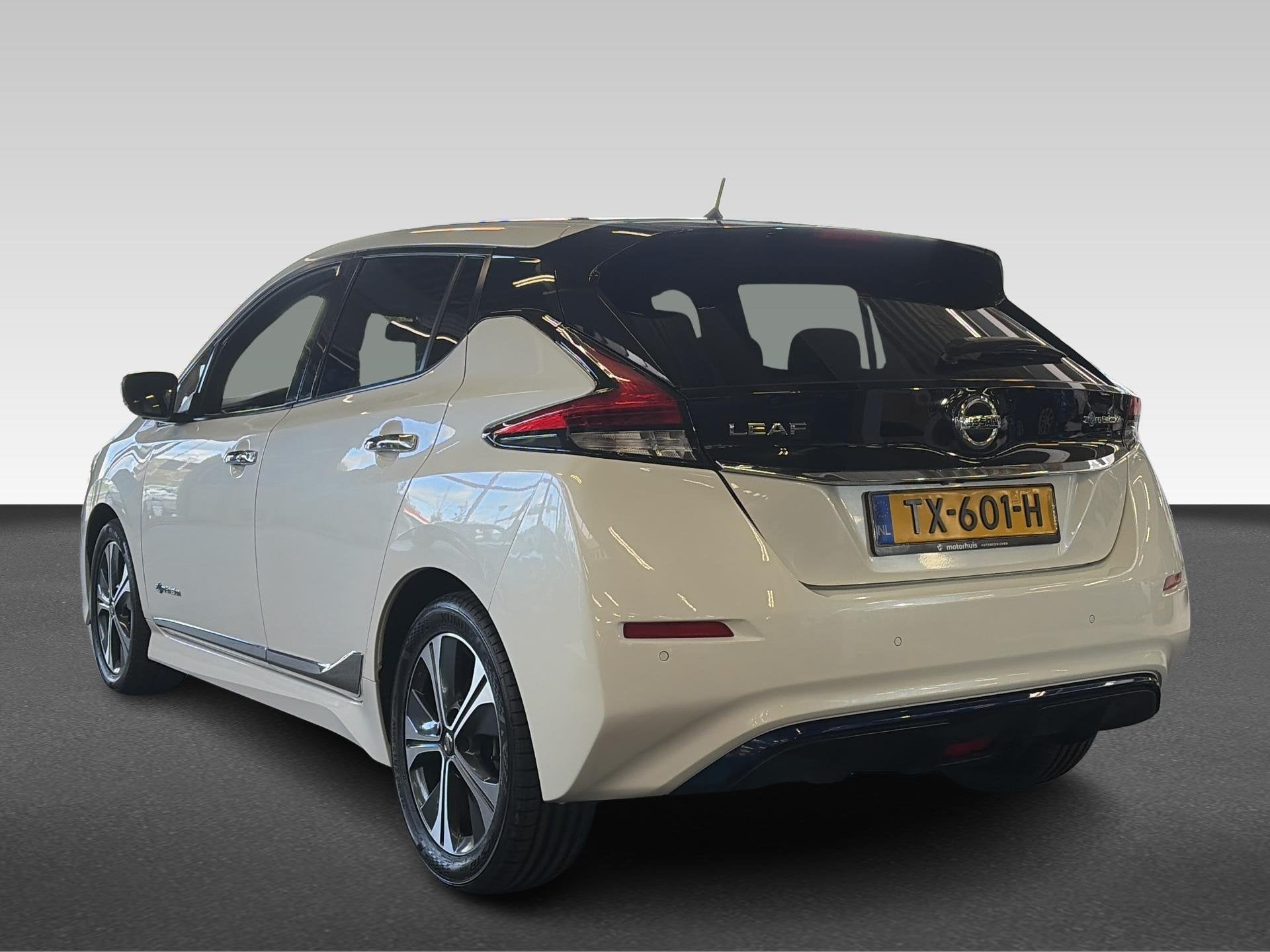 Nissan Leaf Tekna 40 kWh, Auto's, Automaat, Gebruikt, 150 pk, Wit