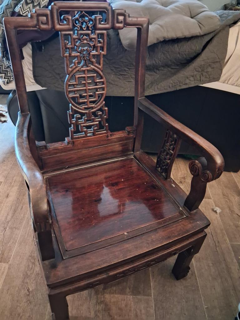 Antieke chinese stoel van rozenhout.., Ophalen