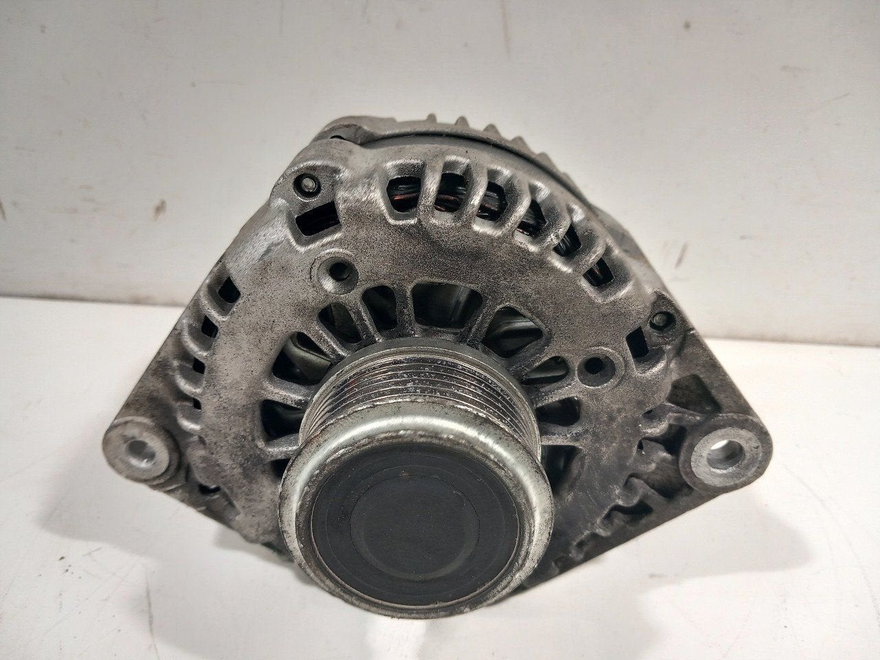 Dynamo Opel Astra, Onderdelen@venauto.nl, Van der Ven Autorecycling B.V., Gebruikt, Ettenseweg 76, 4706 PB Roosendaal, The Netherlands