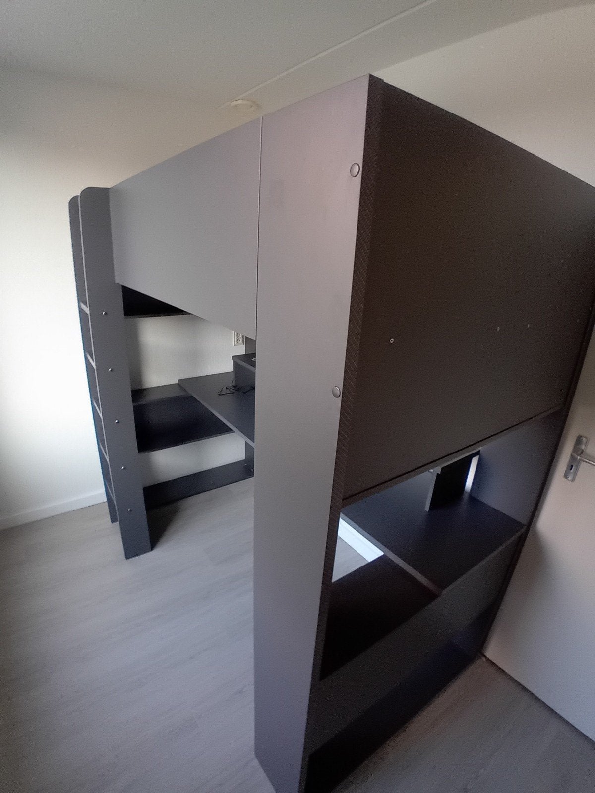 Stoere hoogslaper met LED verlichting en bureau, Ophalen, Eenpersoons, Zo goed als nieuw, 90 cm