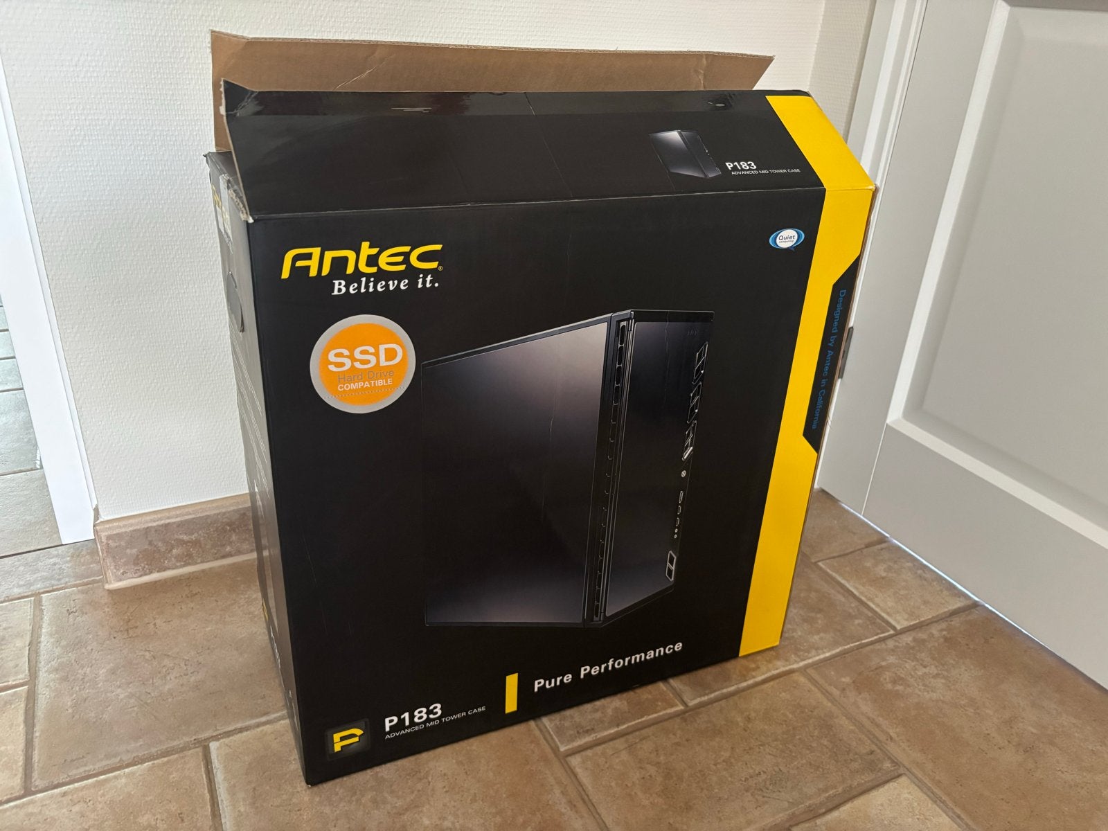 Antec P183 Stille PC-kast met veel opslagruimte, Computers en Software, Computerbehuizingen, Ophalen of Verzenden, Gebruikt