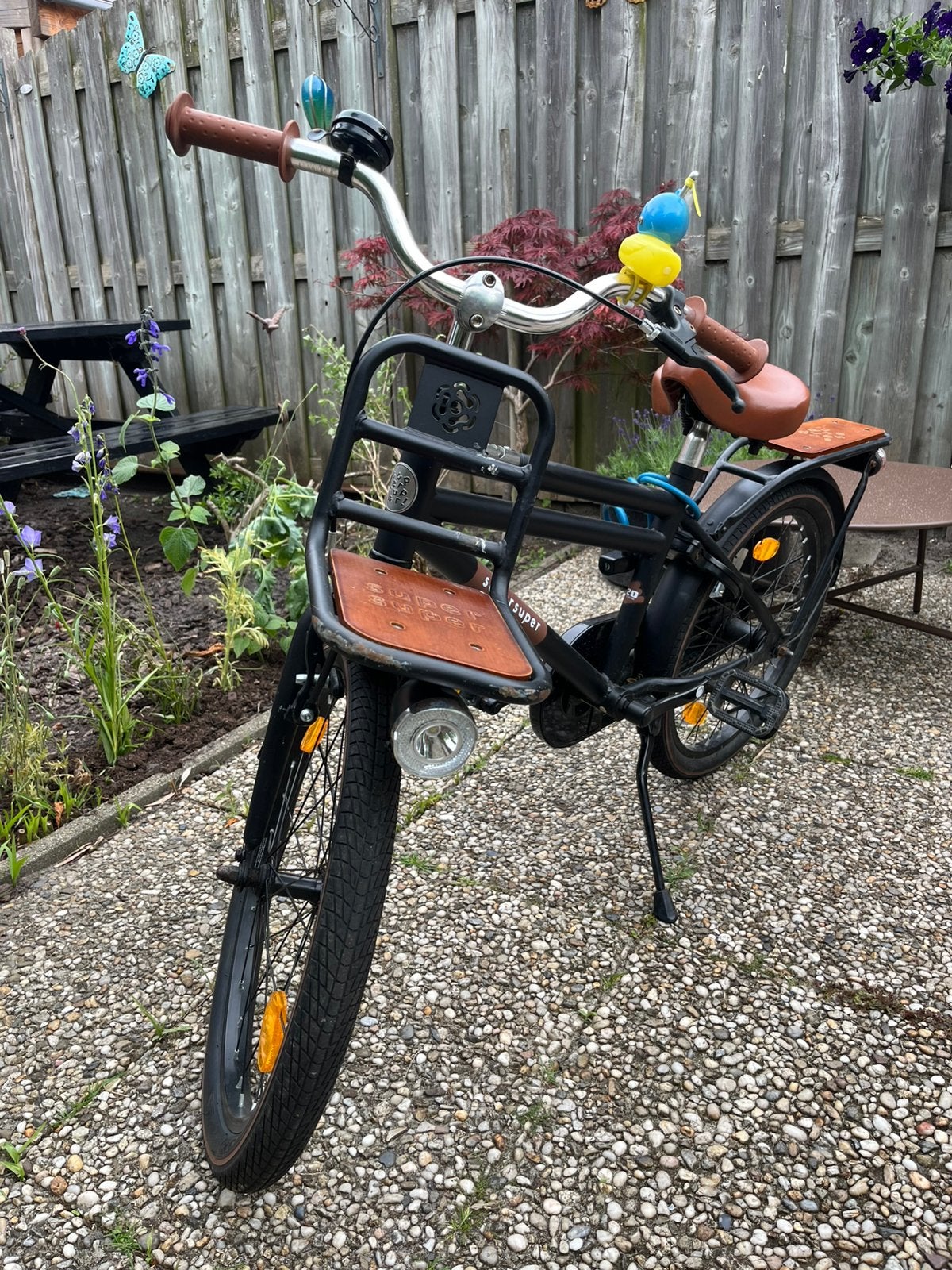 SuperSuper kinderfiets zwart met bruin, Ophalen, Zo goed als nieuw, 16 inch