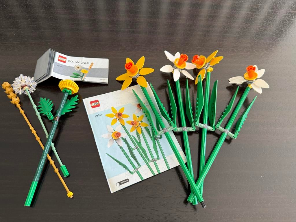 Lego Botanicals: Narcissen (40747) & Bloemen (30701), Ophalen of Verzenden, Zo goed als nieuw