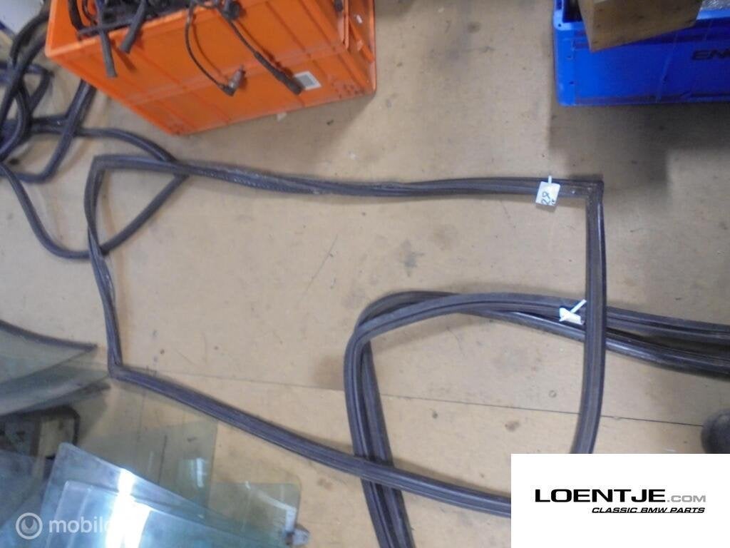Achterruitrubber BMW 5-serie E28 ('82-'88), Gebruikt, Ophalen of Verzenden, BMW, BMW
